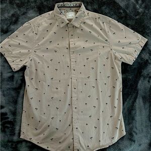 Denim & Flower Beige Palm Tree Short Sleeve Button Down Medium